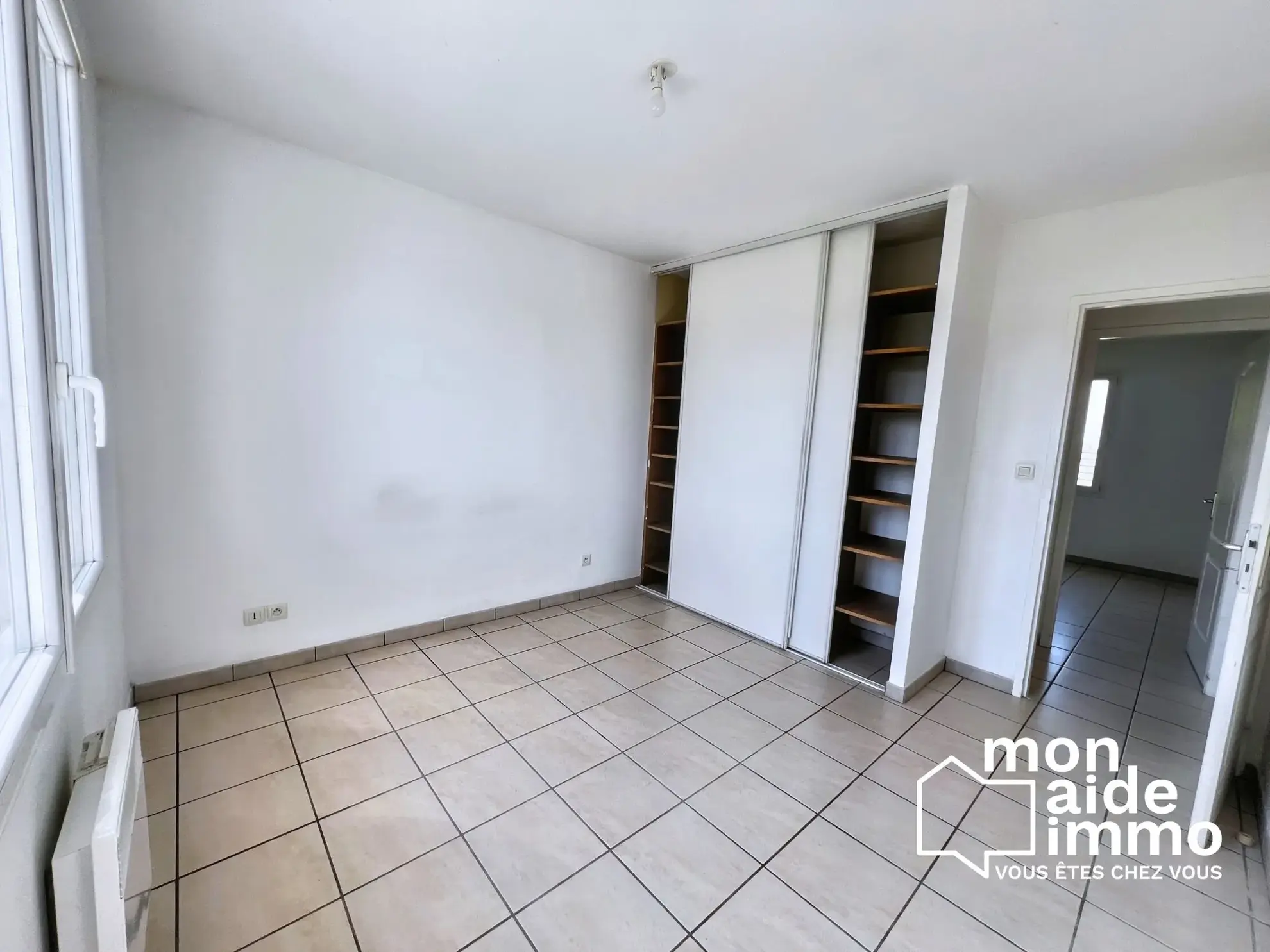 Maison plain-pied 3 chambres avec garage et jardin à Montagne 