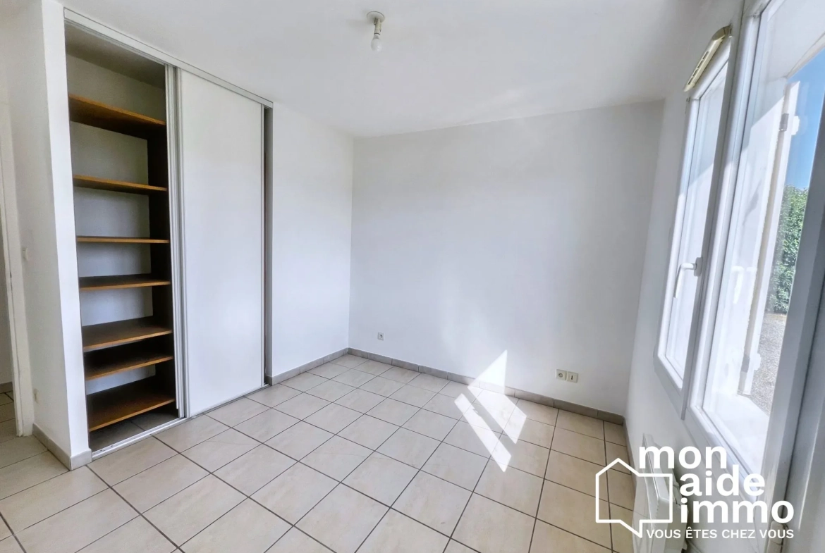 Maison plain-pied 3 chambres avec garage et jardin à Montagne 