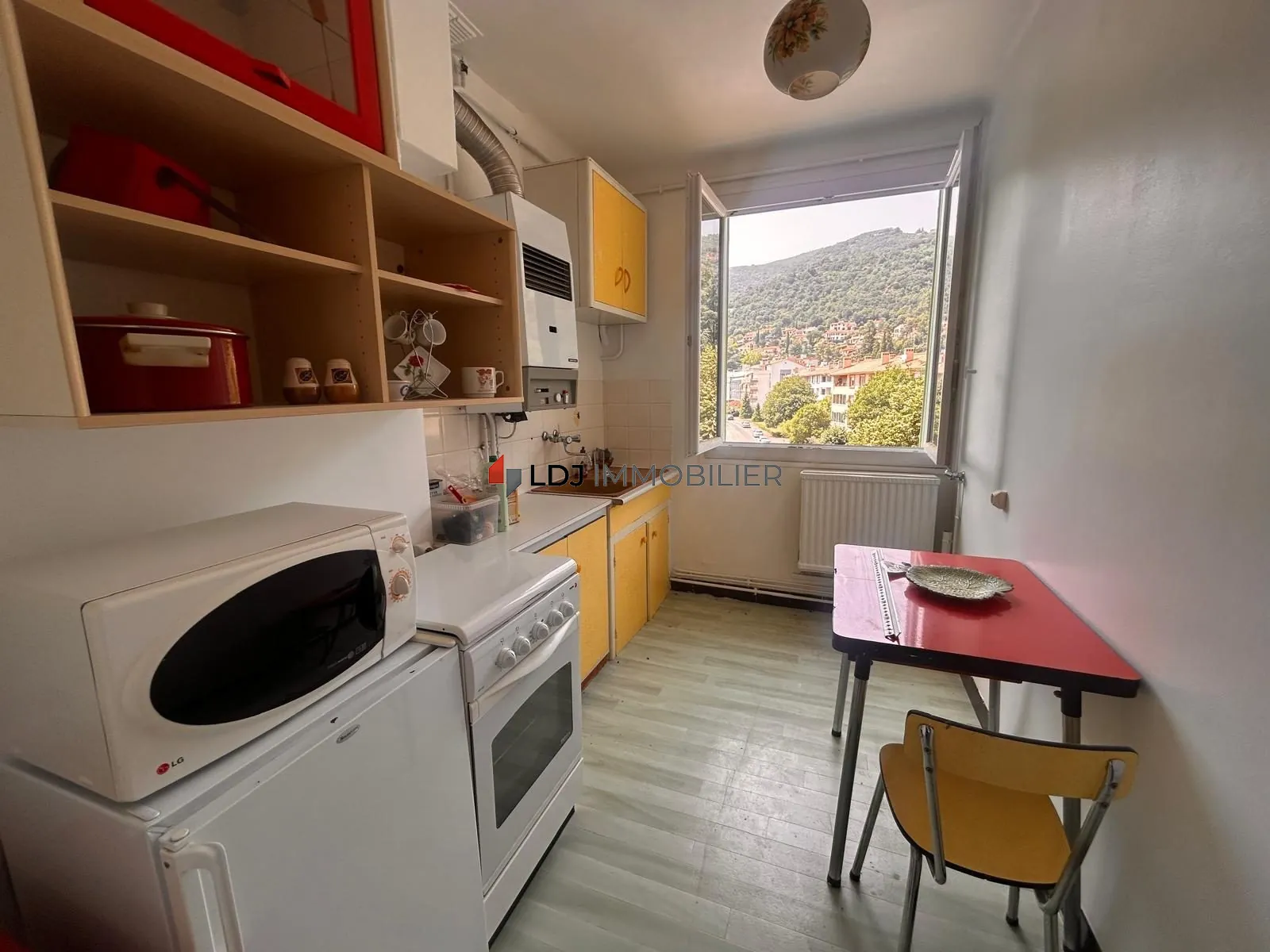 Appartement T2 meublé avec vue dégagée et balcon à Amélie-les-Bains-Palalda 