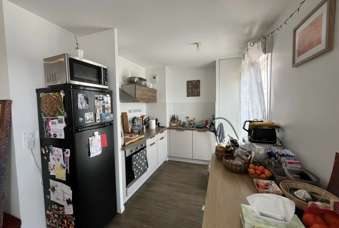 Appartement T3 avec terrasse et parking à Le Relecq-Kerhuon, proche plage 