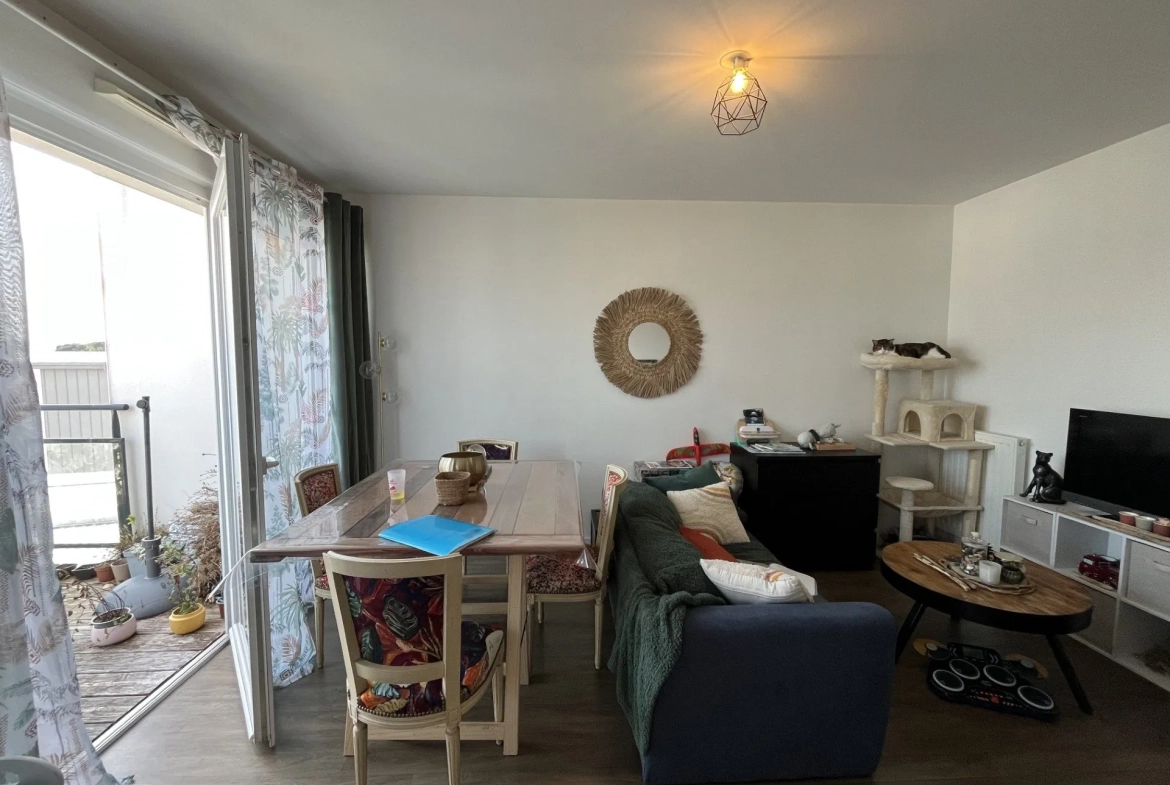 Appartement T3 avec terrasse et parking à Le Relecq-Kerhuon, proche plage 
