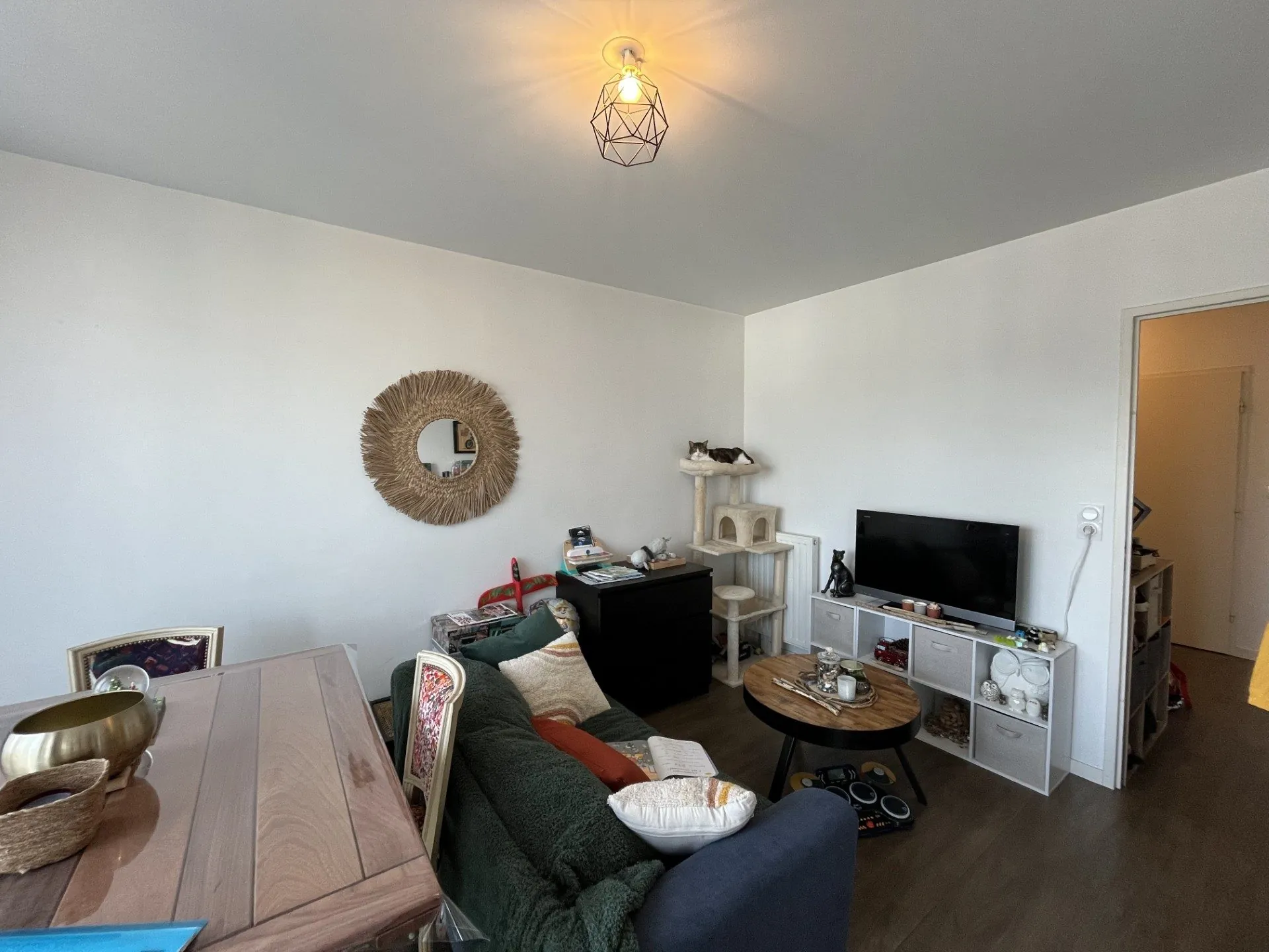 Appartement T3 avec terrasse et parking à Le Relecq-Kerhuon, proche plage 