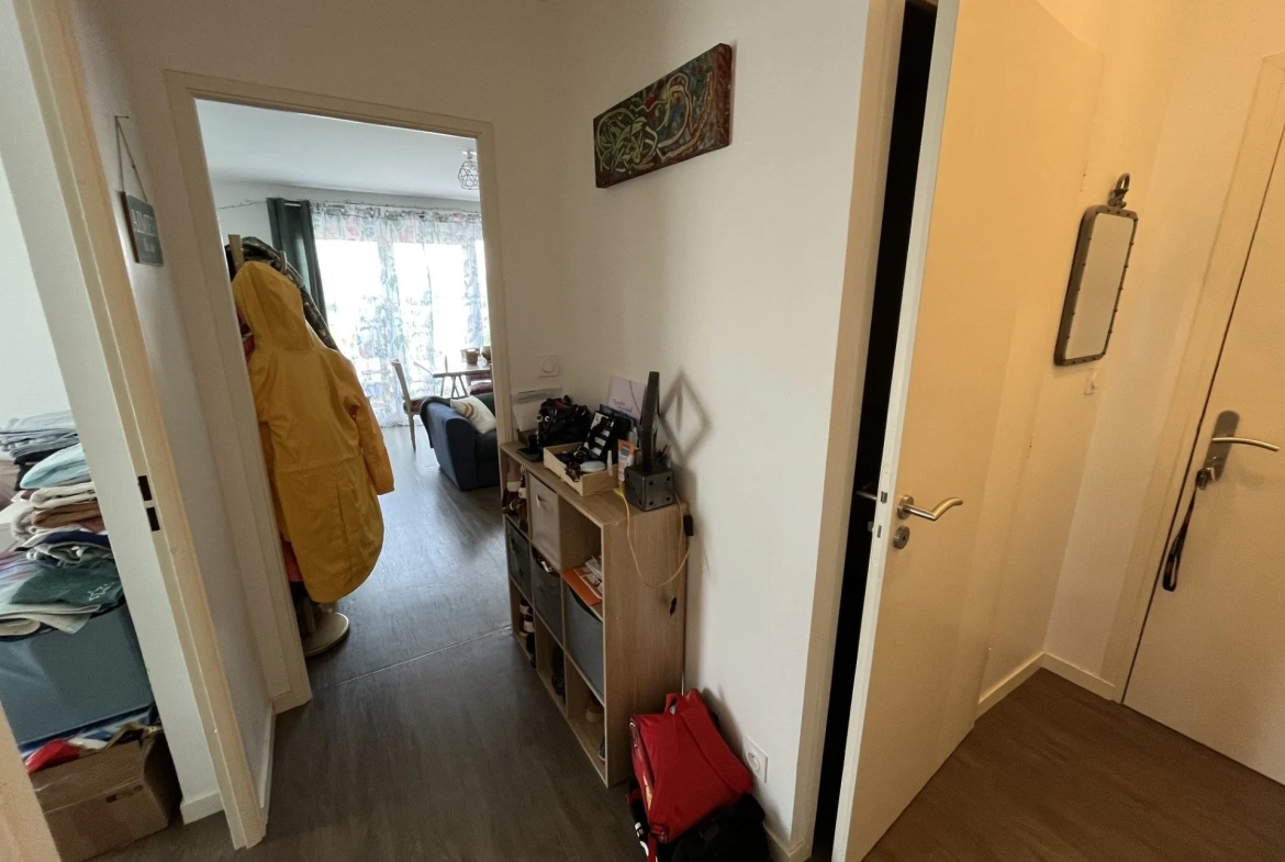 Appartement T3 avec terrasse et parking à Le Relecq-Kerhuon, proche plage 
