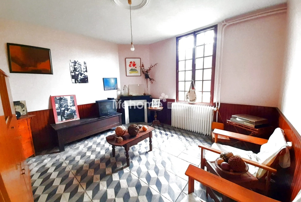 Belle maison ancienne à rénover avec 3 chambres à Measnes, 23360 
