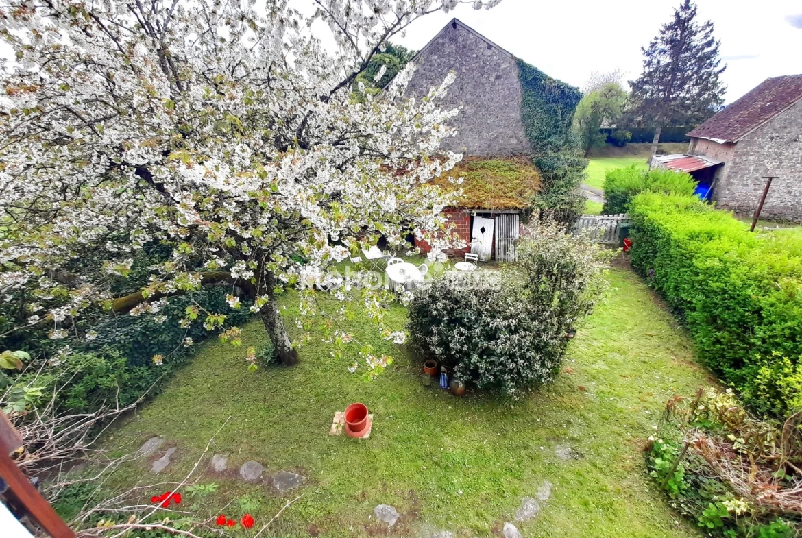 Belle maison ancienne à rénover avec 3 chambres à Measnes, 23360 