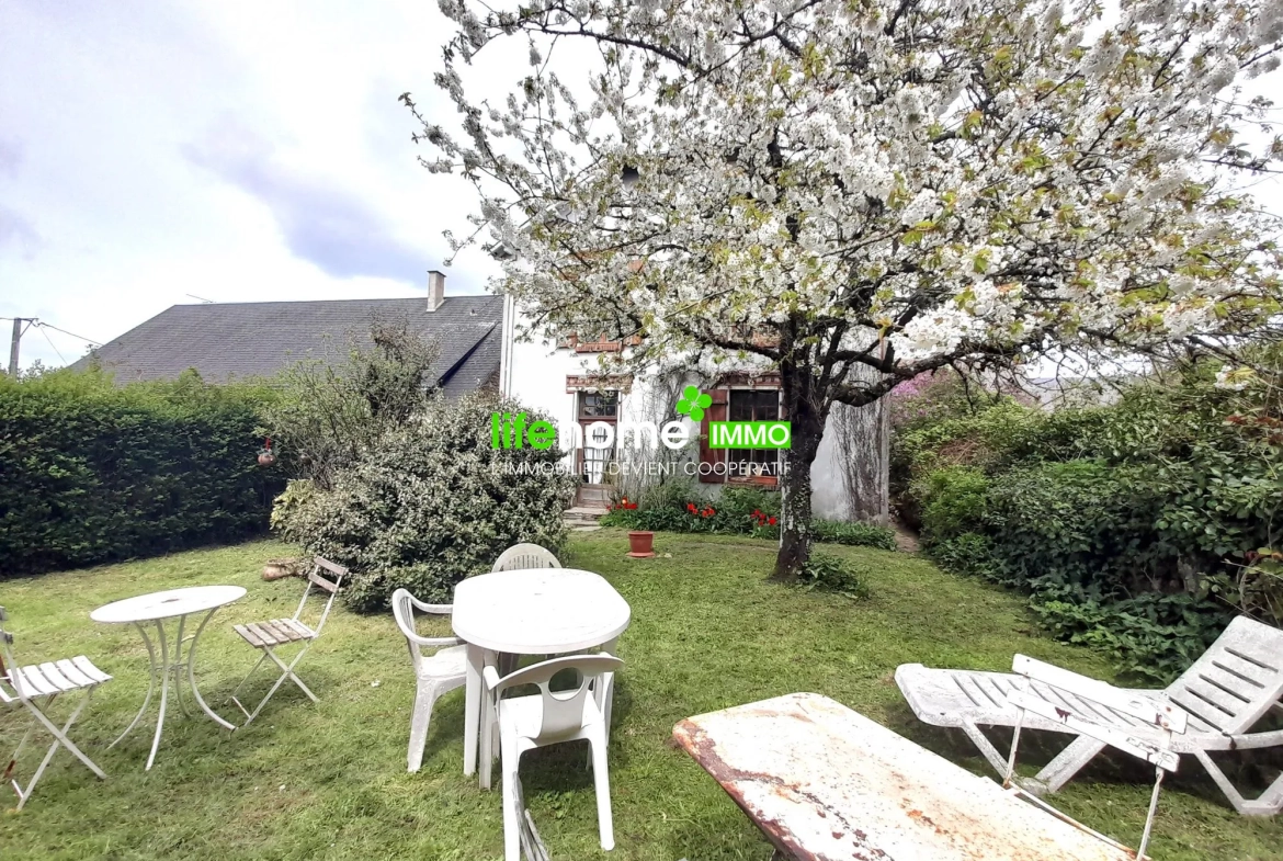 Belle maison ancienne à rénover avec 3 chambres à Measnes, 23360 