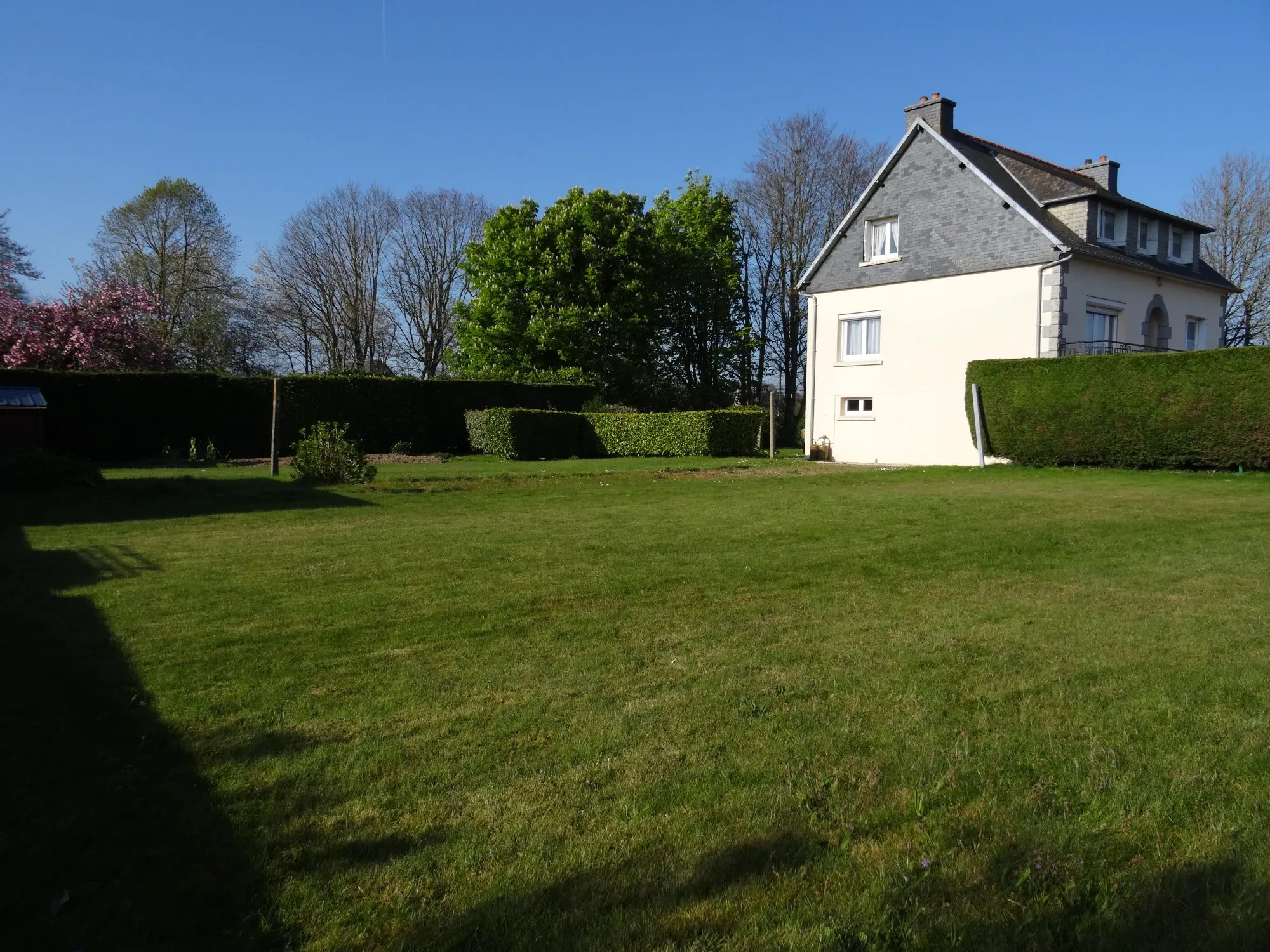 Maison traditionnelle à Ploubezre de 118 m² avec terrain de 1955 m² 