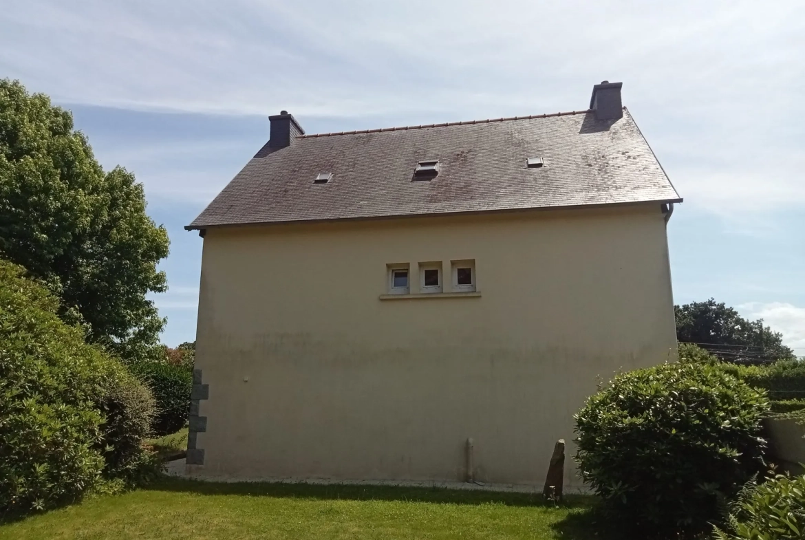 Maison traditionnelle à Ploubezre de 118 m² avec terrain de 1955 m² 