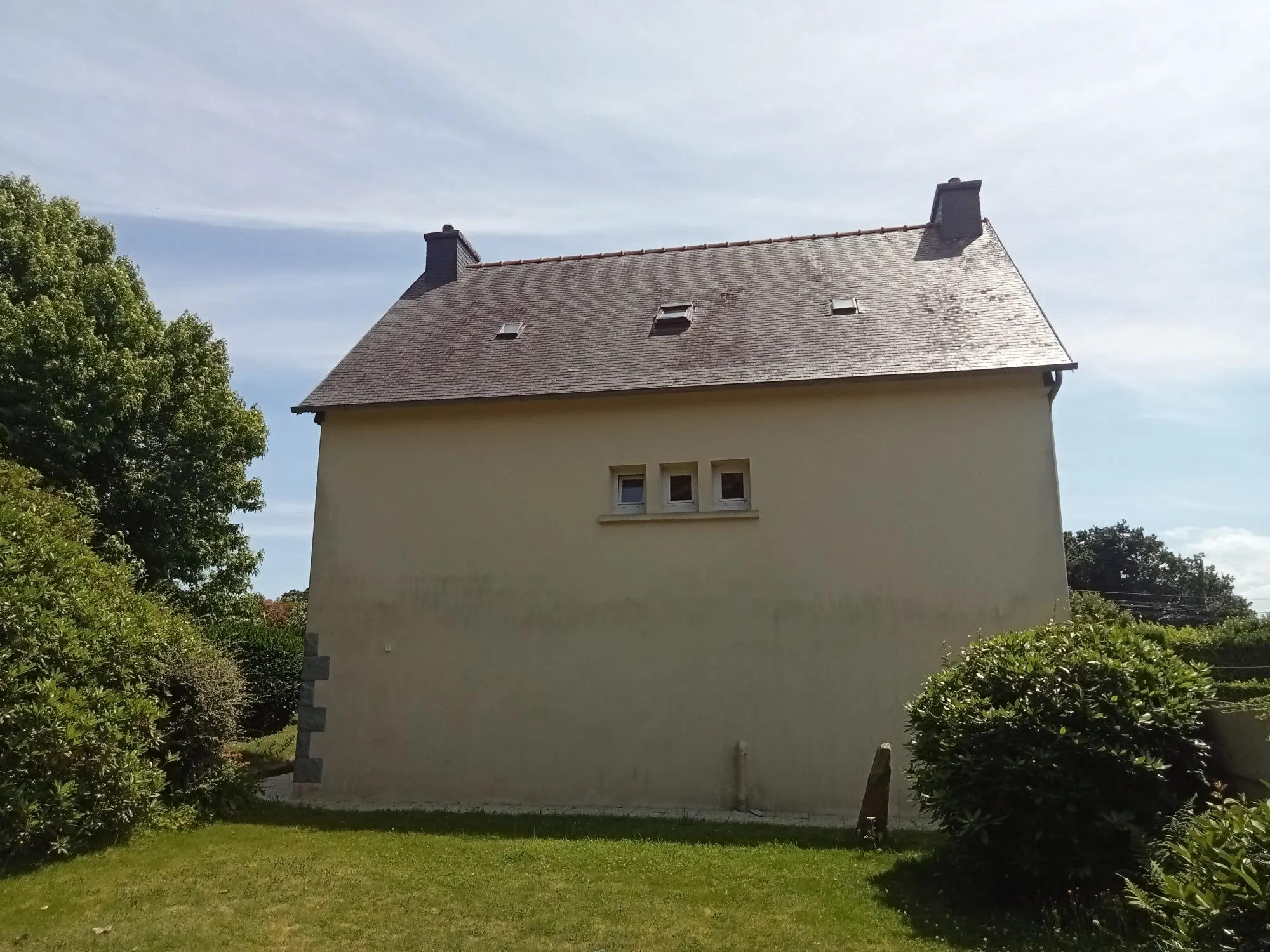 Maison traditionnelle à Ploubezre de 118 m² avec terrain de 1955 m² 