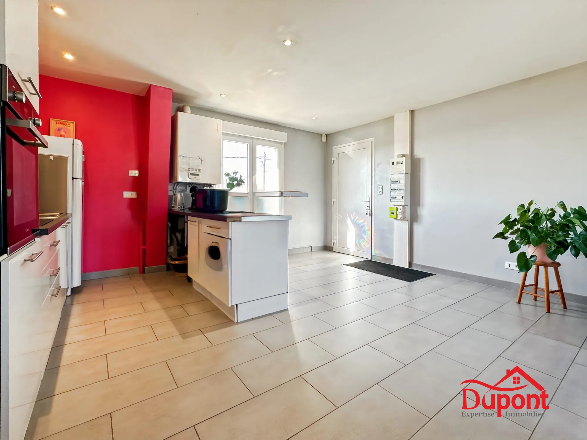 Investissement locatif : appartement T4 loué à Renwez, 75 m² clé en main 