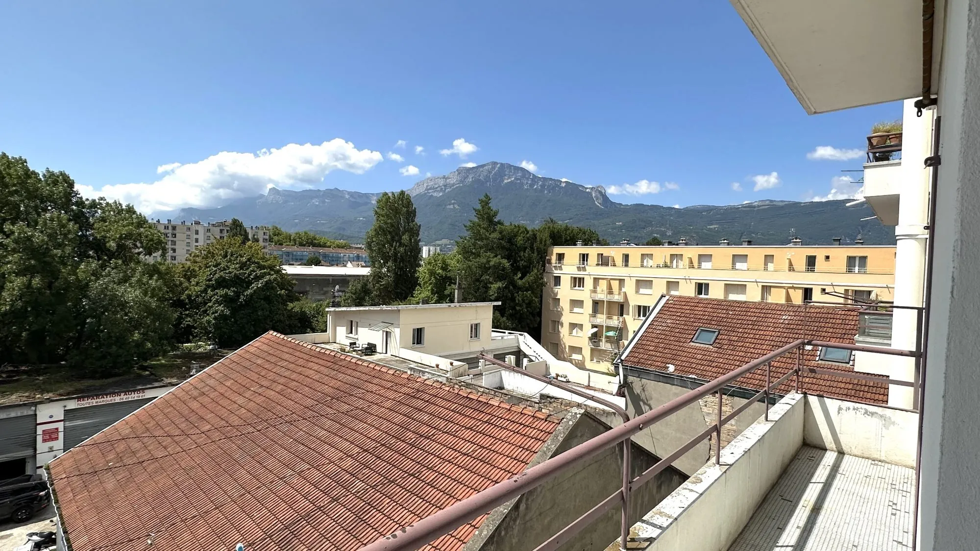 Appartement T3 à rénover de 71 m² à Grenoble, idéal investissement ou premier achat 