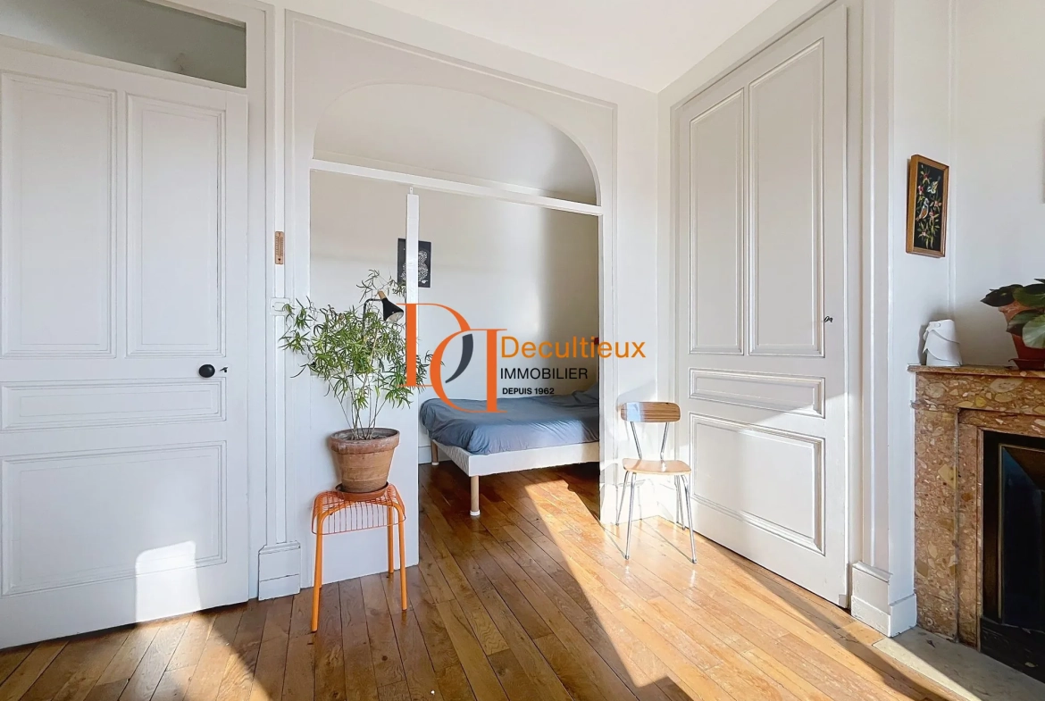 Charmant appartement T1 bis avec balcon à Villeurbanne, proche des Gratte-Ciel 