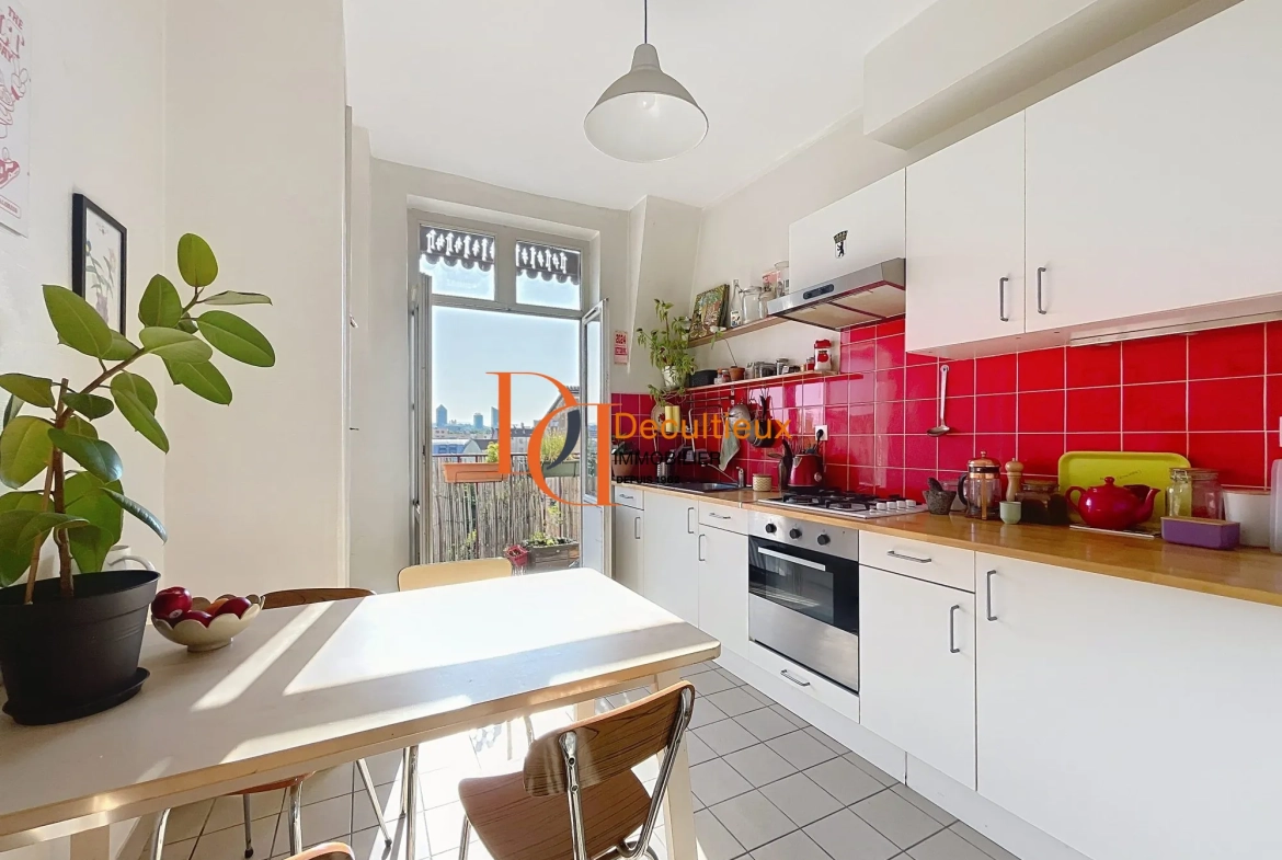 Charmant appartement T1 bis avec balcon à Villeurbanne, proche des Gratte-Ciel 