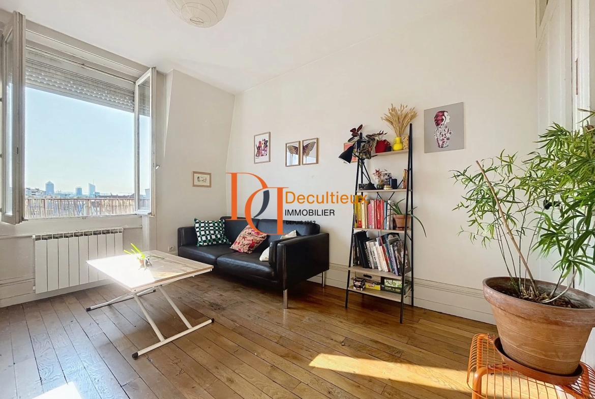 Charmant appartement T1 bis avec balcon à Villeurbanne, proche des Gratte-Ciel 