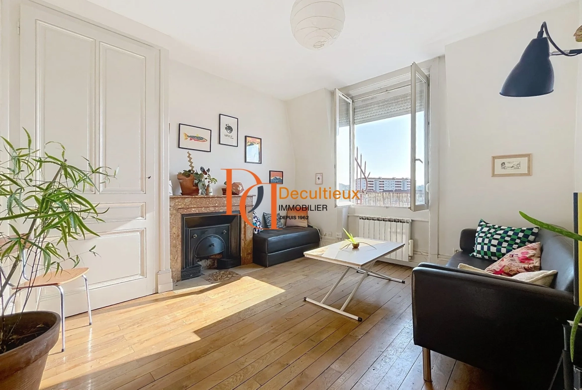 Charmant appartement T1 bis avec balcon à Villeurbanne, proche des Gratte-Ciel 