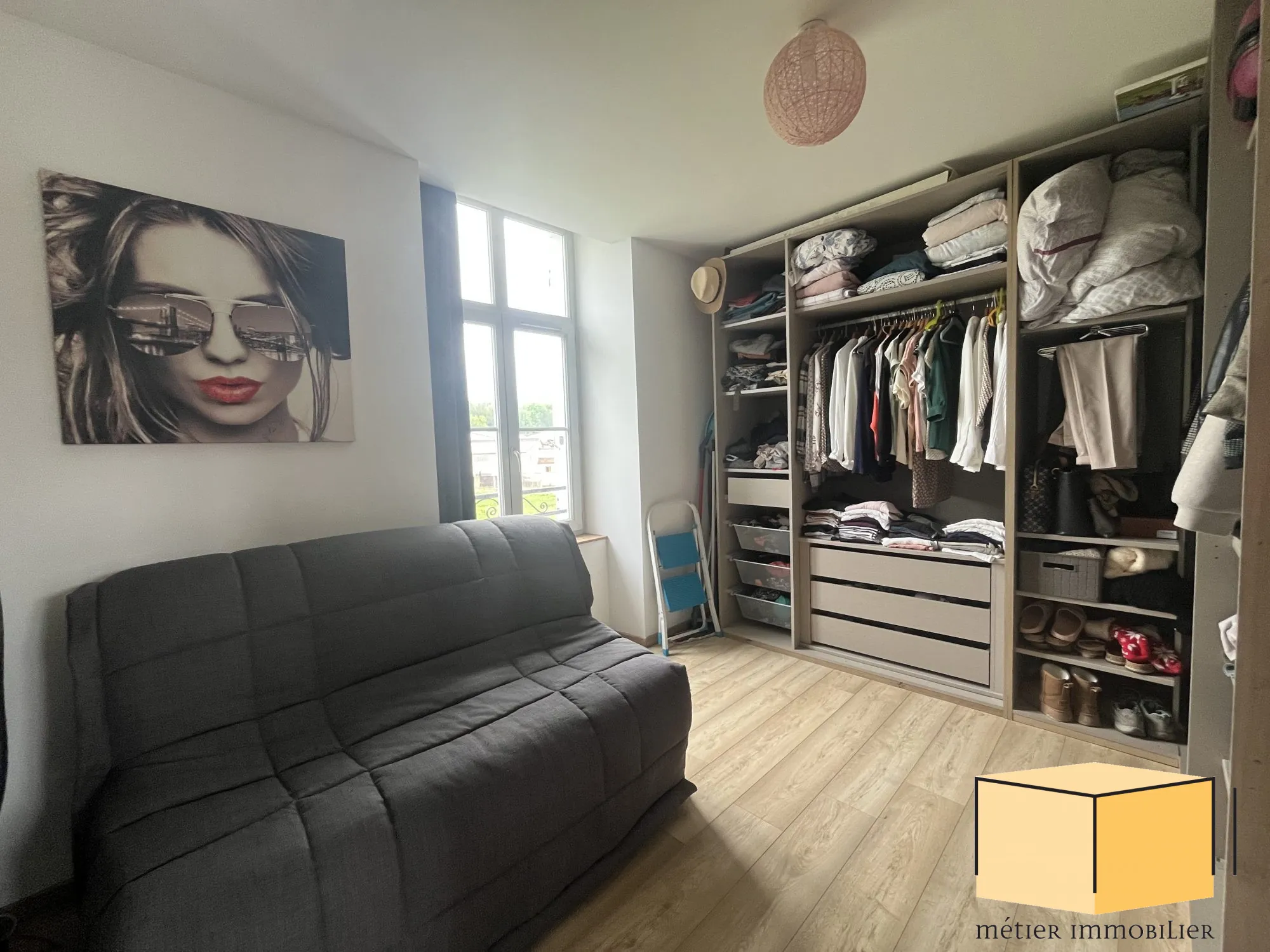 Spacieux appartement F3 rénové à Belley – 67,20 m² avec cave et charges faibles 