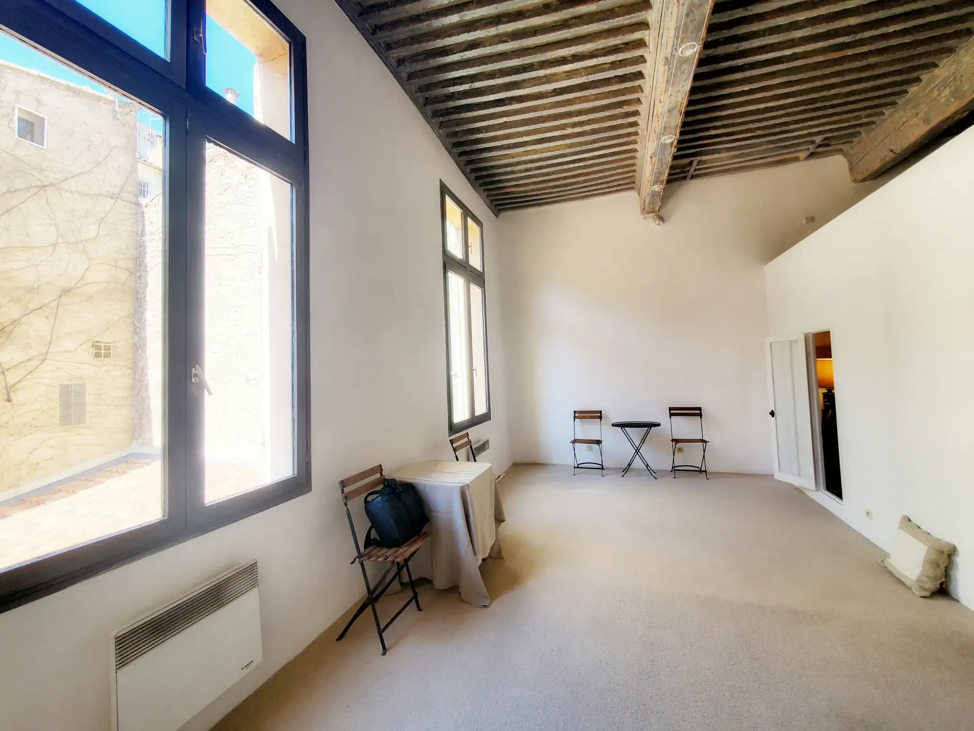 Appartement T2 duplex de 52 m² à Aix-en-Provence, calme et idéal pour investissement 