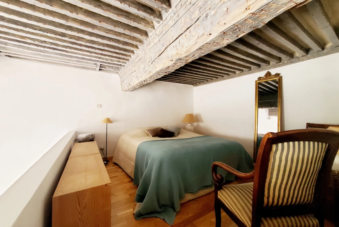 Appartement T2 duplex de 52 m² à Aix-en-Provence, calme et idéal pour investissement 