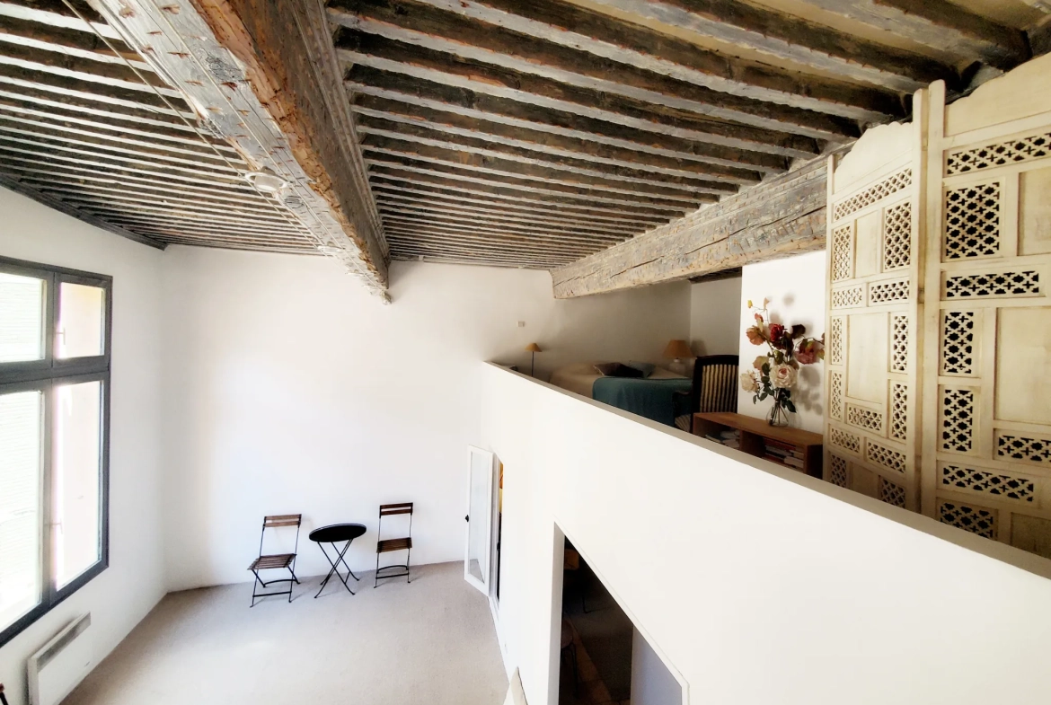 Appartement T2 duplex de 52 m² à Aix-en-Provence, calme et idéal pour investissement 