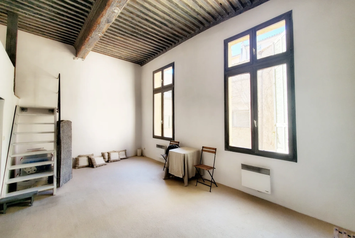 Appartement T2 duplex de 52 m² à Aix-en-Provence, calme et idéal pour investissement 