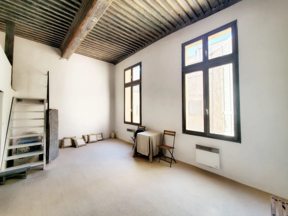 Appartement T2 duplex de 52 m² à Aix-en-Provence, calme et idéal pour investissement