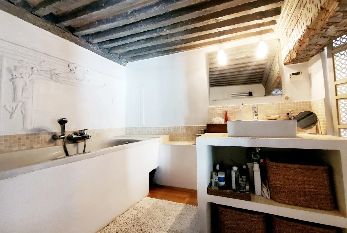 Appartement T2 duplex de 52 m² à Aix-en-Provence, calme et idéal pour investissement 