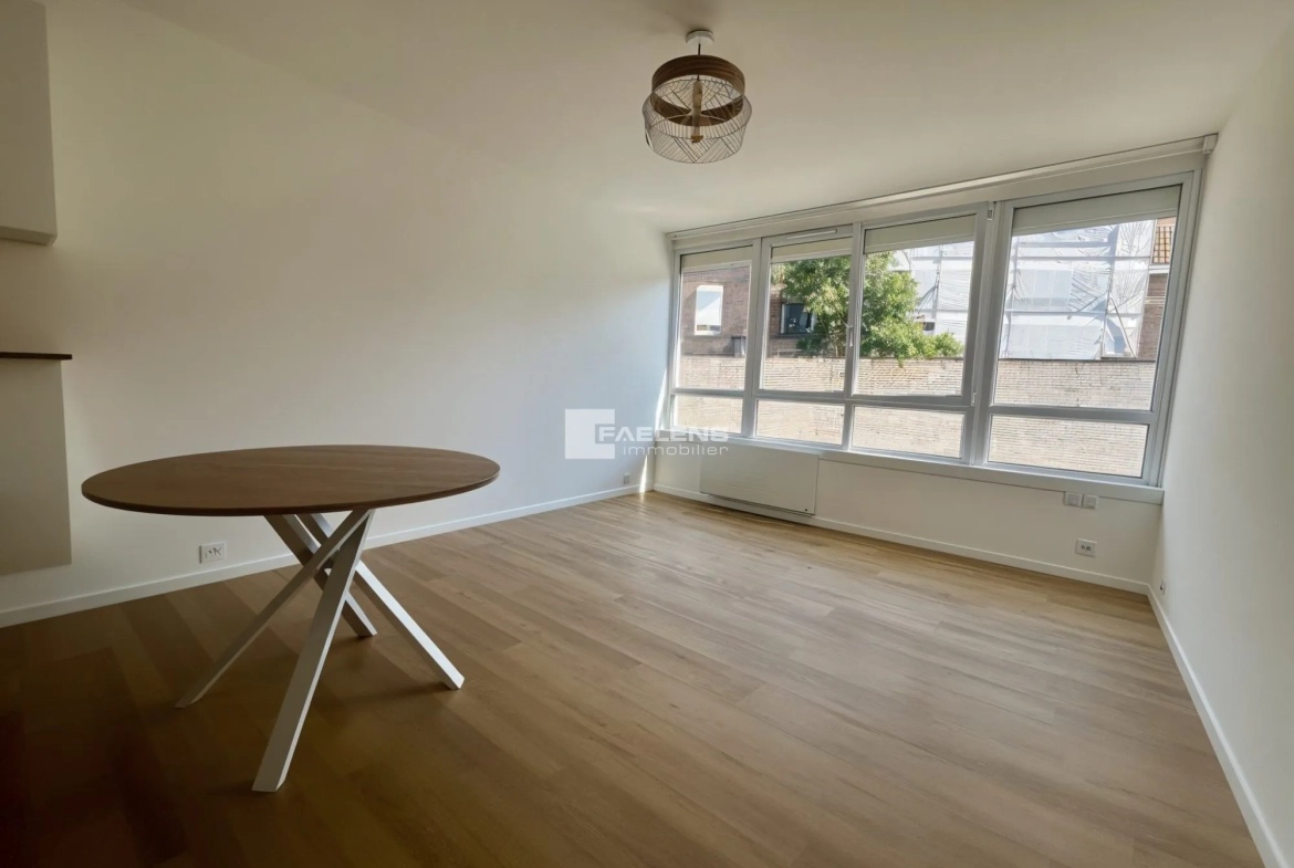 Appartement 2 pièces rénové à Lille Saint-Michel de 39 m² 