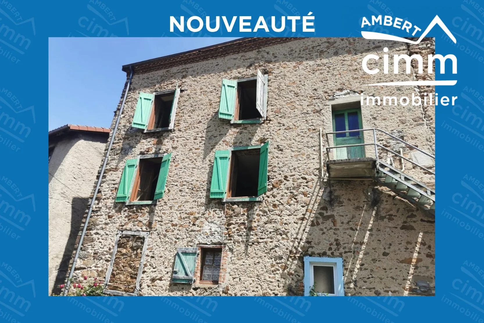Maison de ville à Arlanc à rénover avec garage et potentiel d'aménagement 