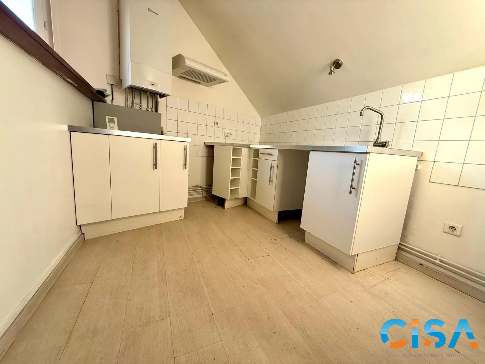 Appartement 3 pièces avec 2 chambres et garage à Neuilly-en-Thelle 