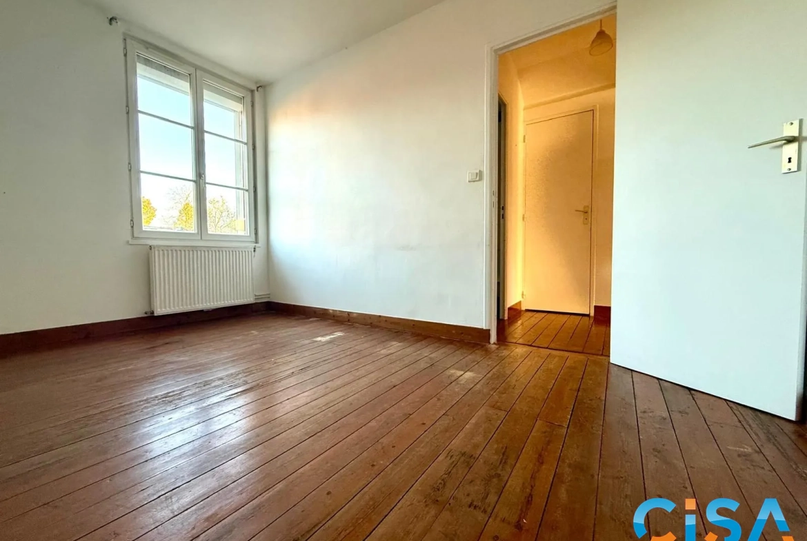 Appartement 3 pièces avec 2 chambres et garage à Neuilly-en-Thelle 