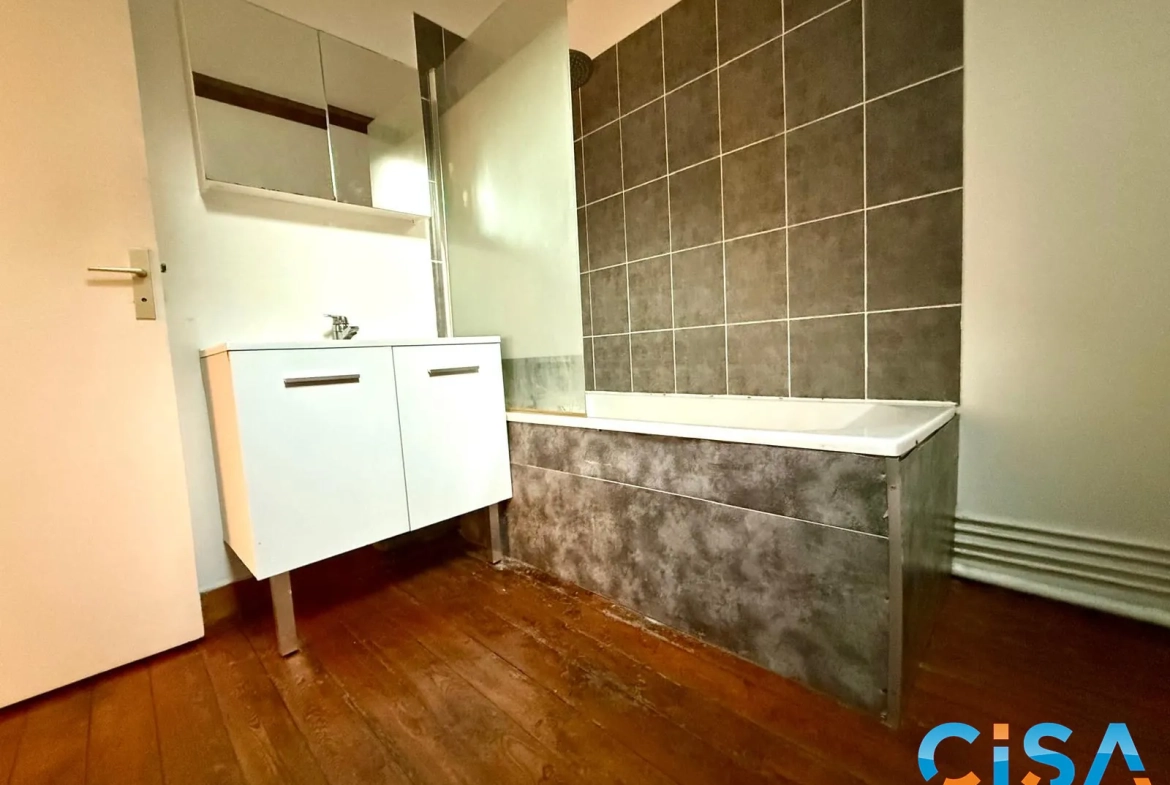 Appartement 3 pièces avec 2 chambres et garage à Neuilly-en-Thelle 