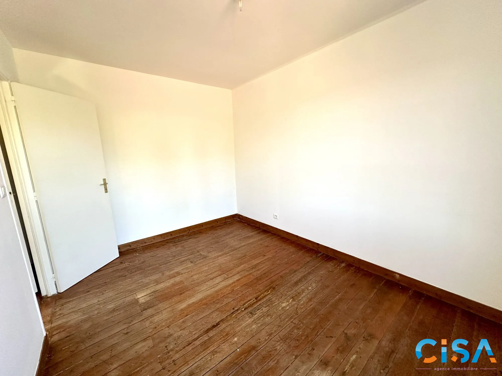 Appartement 3 pièces avec 2 chambres et garage à Neuilly-en-Thelle 