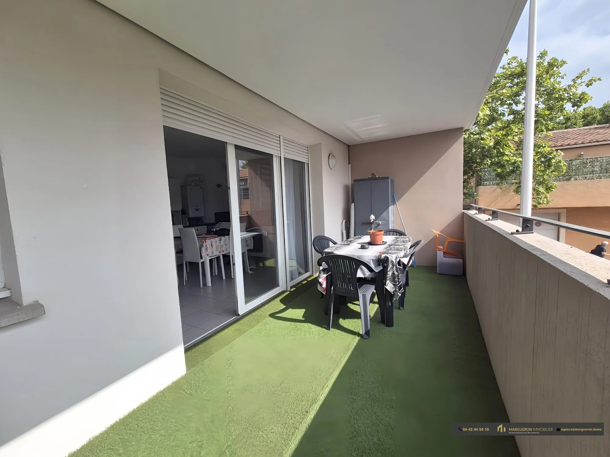 Appartement T2 moderne avec terrasse à Port-de-Bouc 