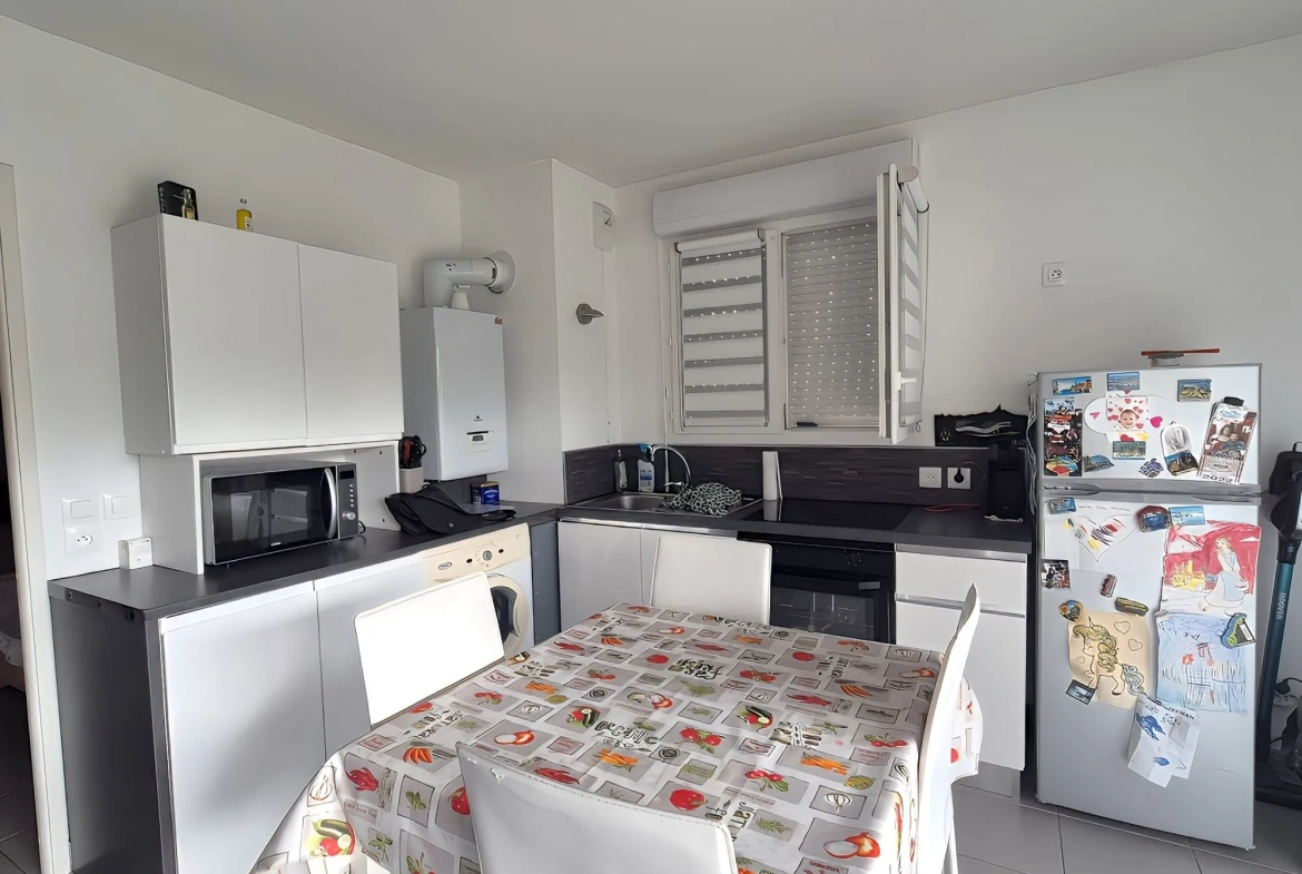 Appartement T2 moderne avec terrasse à Port-de-Bouc 