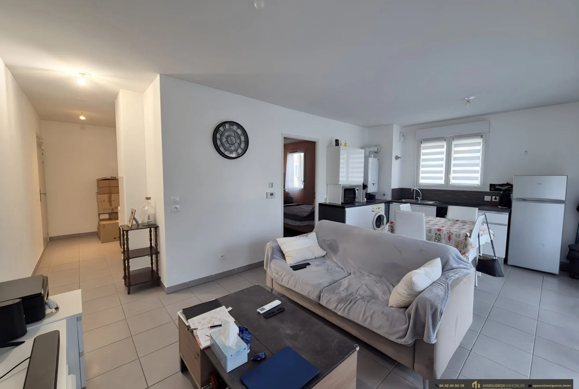 Appartement T2 moderne avec terrasse à Port-de-Bouc 