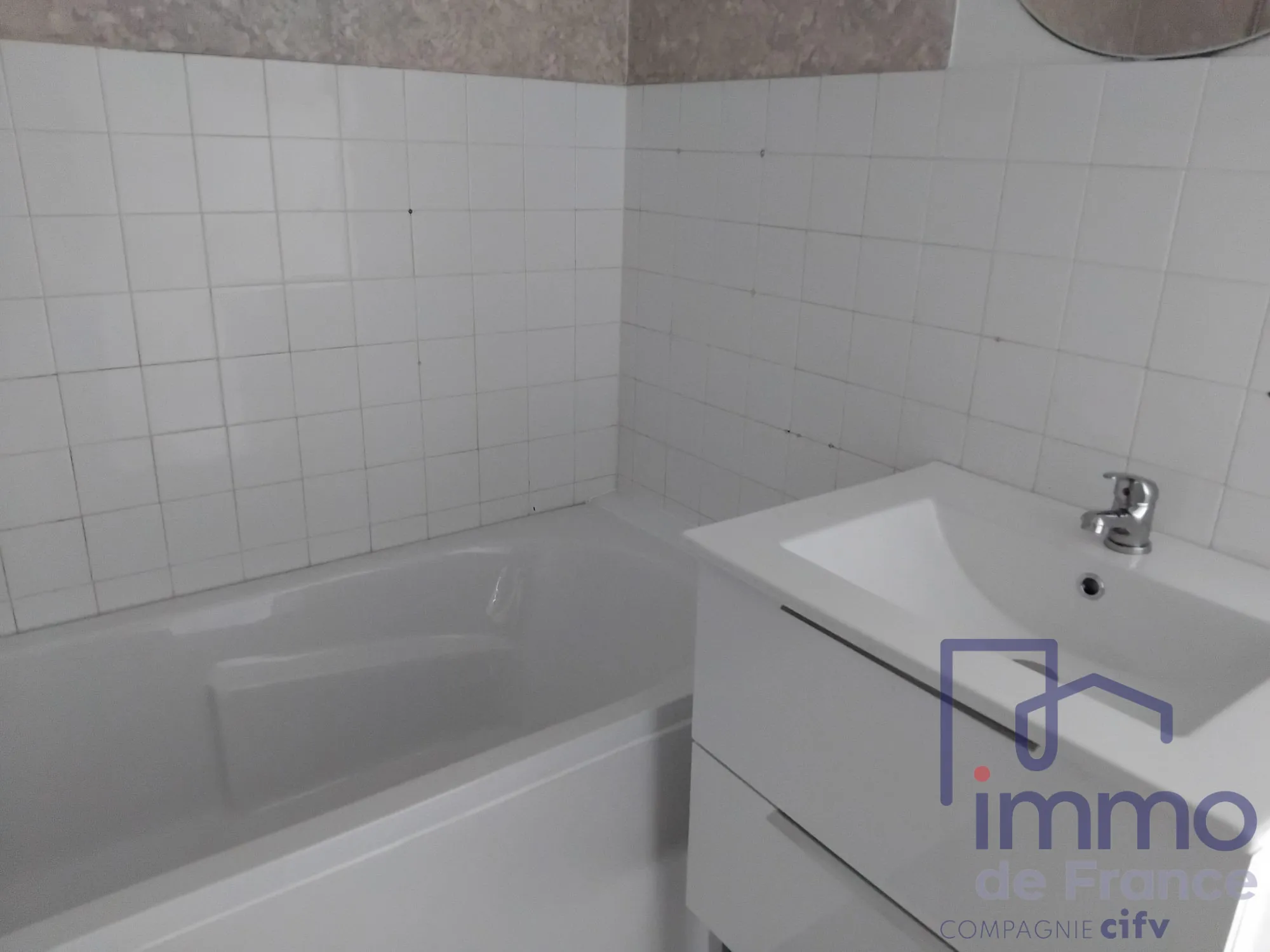 T1 lumineux à La Rivière - Idéal pour investissement ou premier achat à Saint-Étienne 