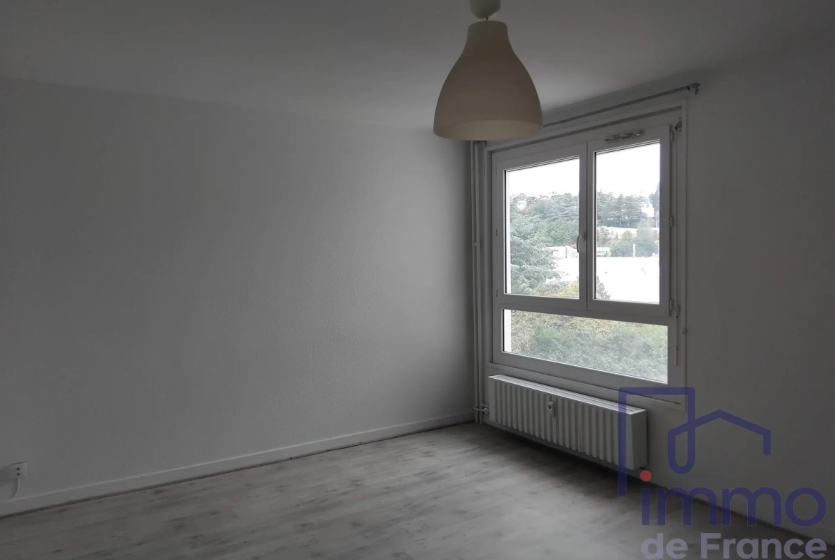 T1 lumineux à La Rivière - Idéal pour investissement ou premier achat à Saint-Étienne 