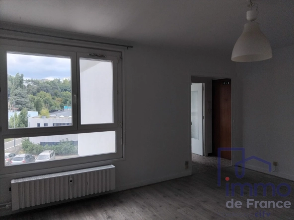 T1 lumineux à La Rivière - Idéal pour investissement ou premier achat à Saint-Étienne