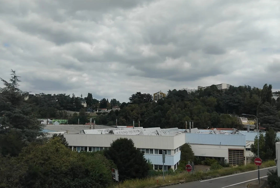 T1 lumineux à La Rivière - Idéal pour investissement ou premier achat à Saint-Étienne 