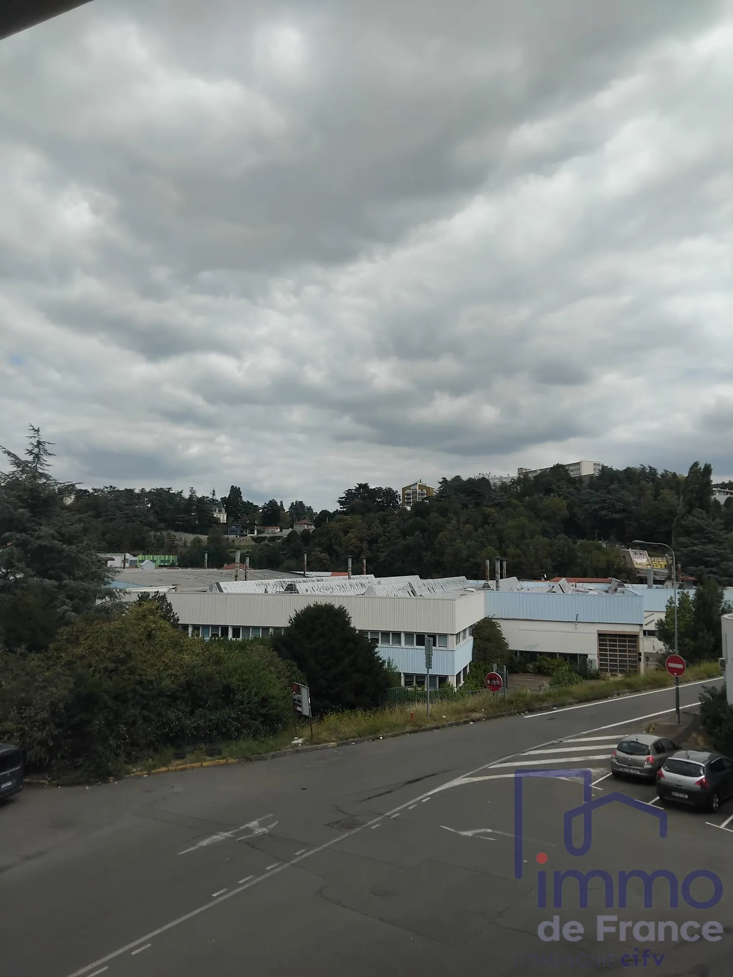 T1 lumineux à La Rivière - Idéal pour investissement ou premier achat à Saint-Étienne 
