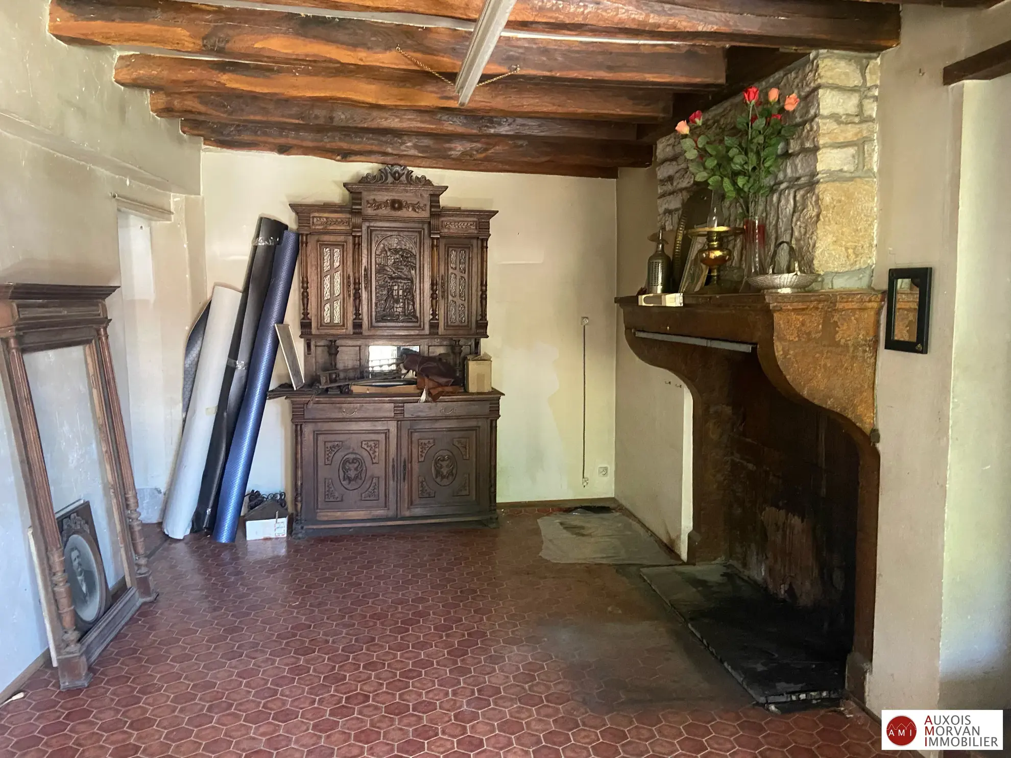 Maison à rénover entre Avallon et Montbard avec jardin et dépendance 
