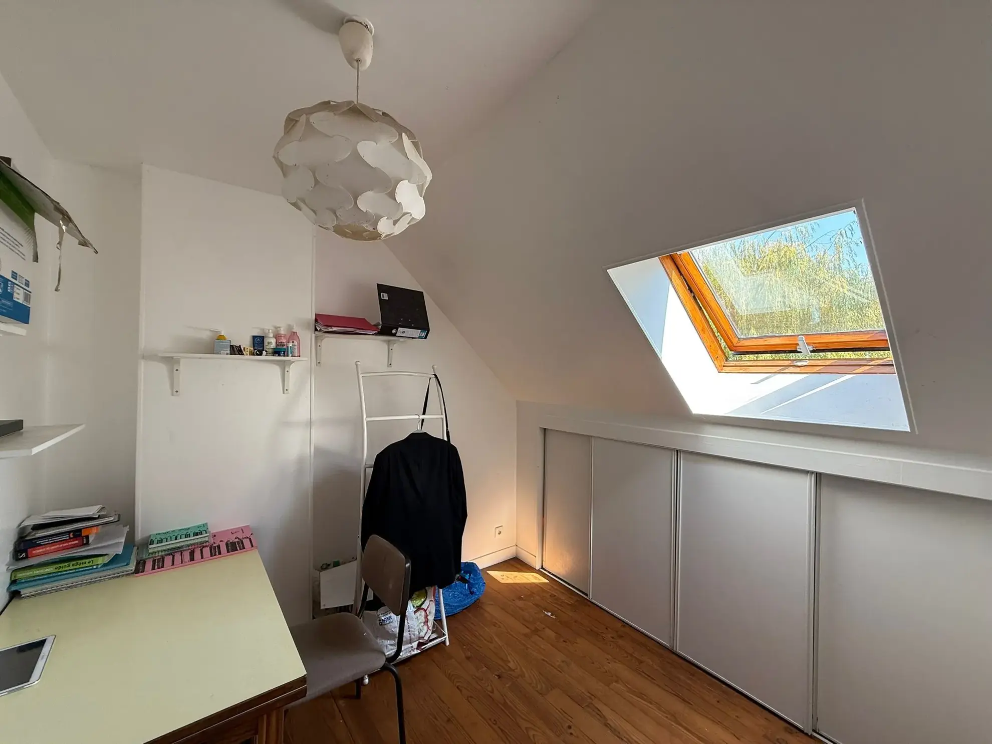 Maison en pierre à Étampes avec appartement T2, jardin et garage 