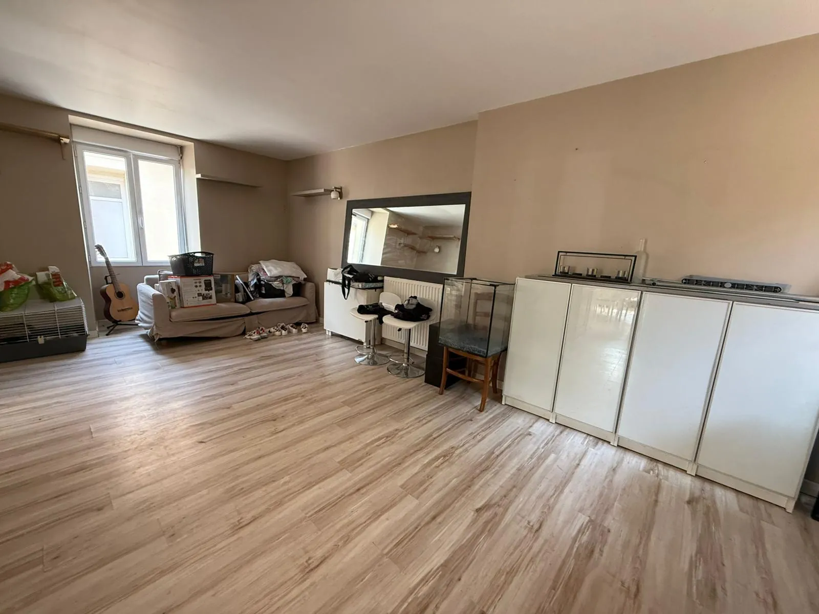 Maison en pierre à Étampes avec appartement T2, jardin et garage 