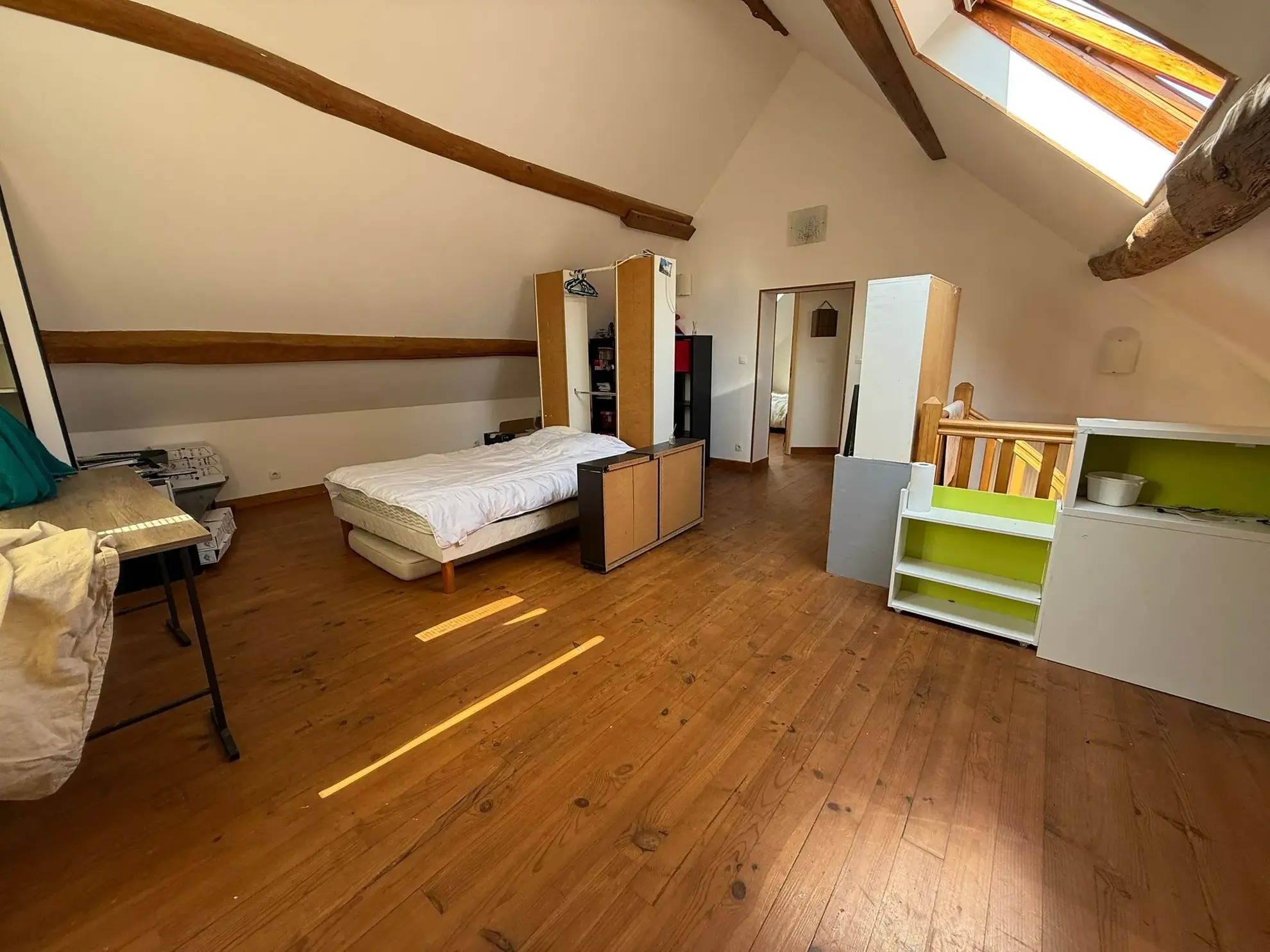 Maison en pierre à Étampes avec appartement T2, jardin et garage 