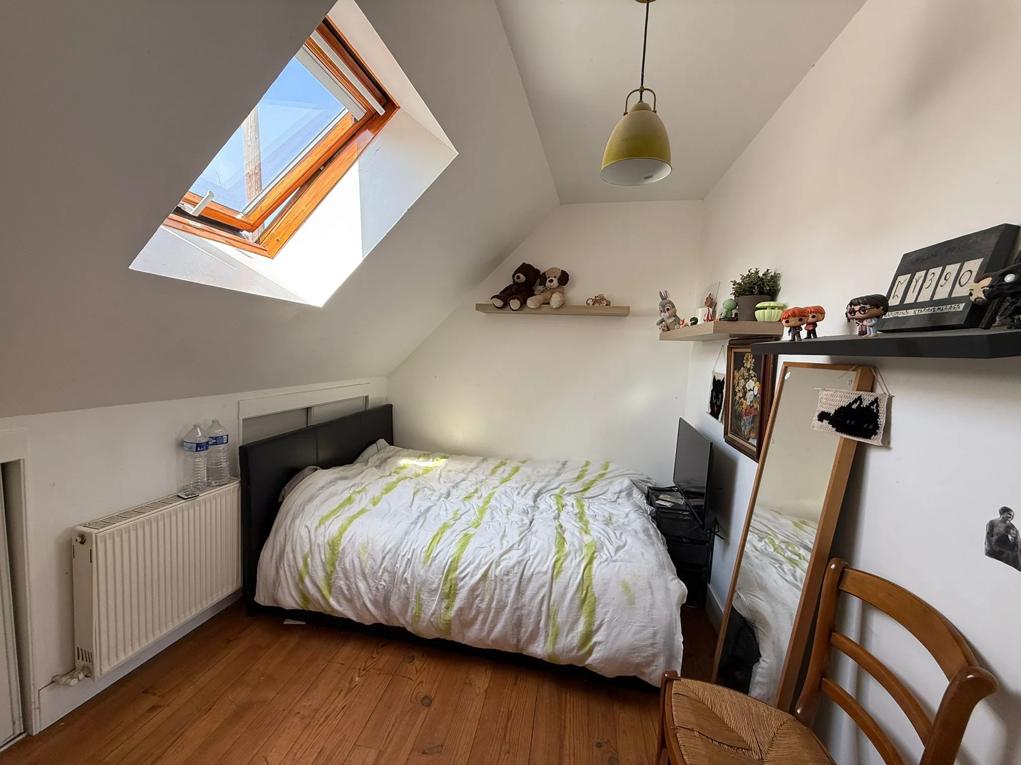 Maison en pierre à Étampes avec appartement T2, jardin et garage 
