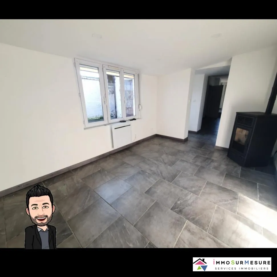 Maison de ville rénovée de 110m² à Camblain-Châtelain avec jardin 