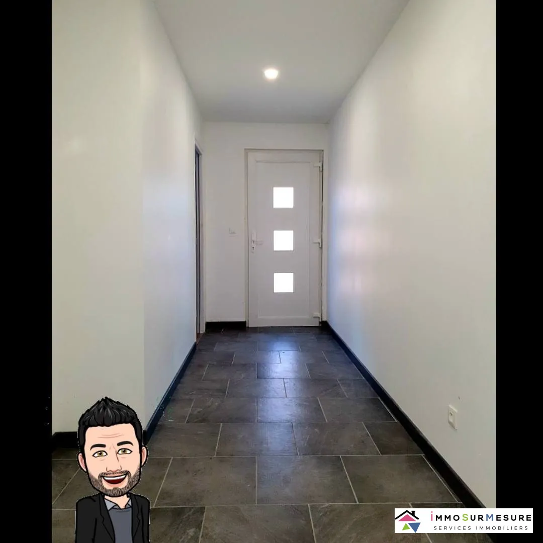 Maison de ville rénovée de 110m² à Camblain-Châtelain avec jardin 