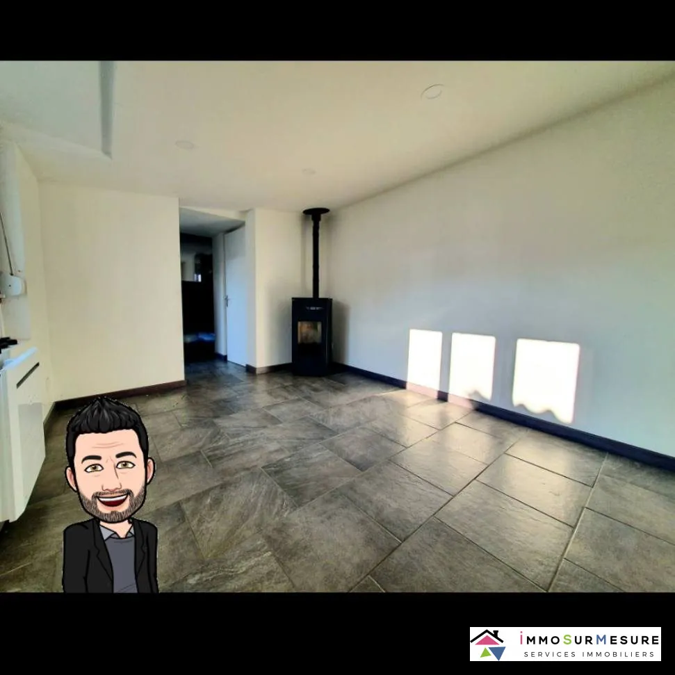 Maison de ville rénovée de 110m² à Camblain-Châtelain avec jardin 