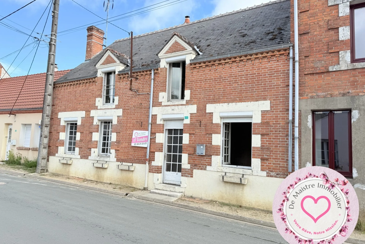 Maison de ville à Viglain avec 3 chambres et potentiel de rénovation 