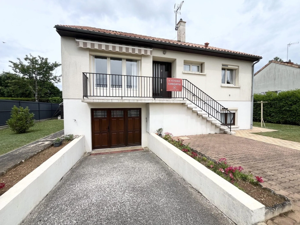 Maison familiale lumineuse avec jardin à Poitiers - Quartier Grand Maison